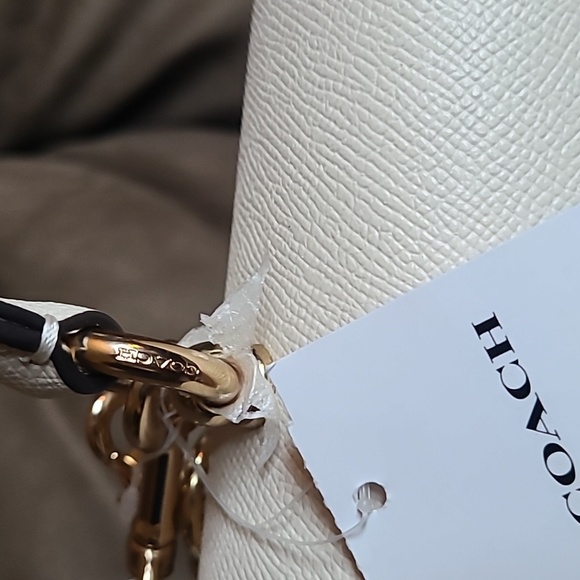 SOLD Coach Tilly Top Handle in Winter White/Chalk - Picture 3 of 10